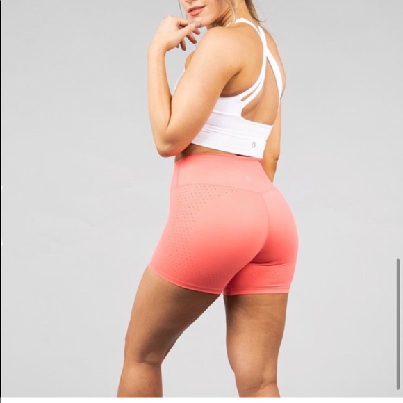 BuffBunny Pink Laser Cut Out Set - Picture 10 of 12